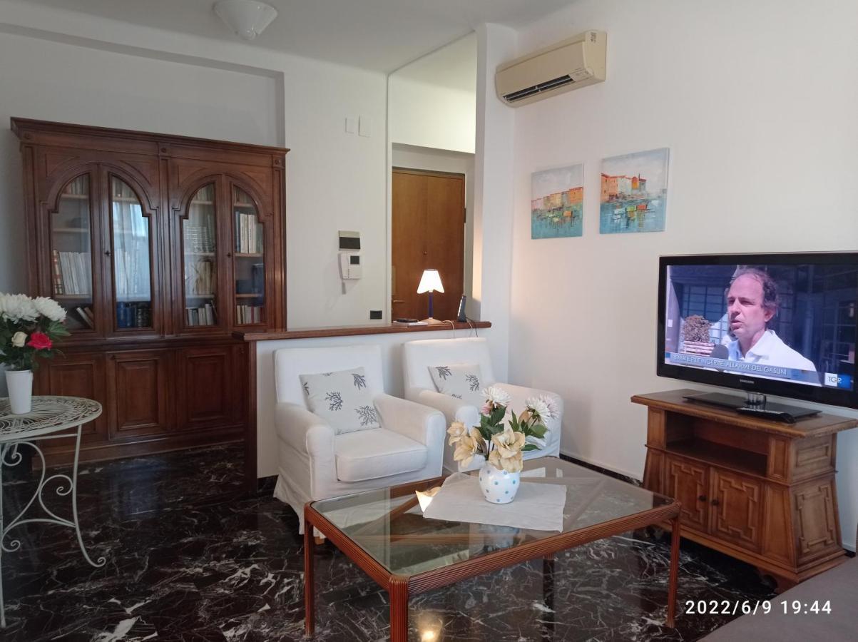 Apartament Down Town Emily La Spezia Zewnętrze zdjęcie