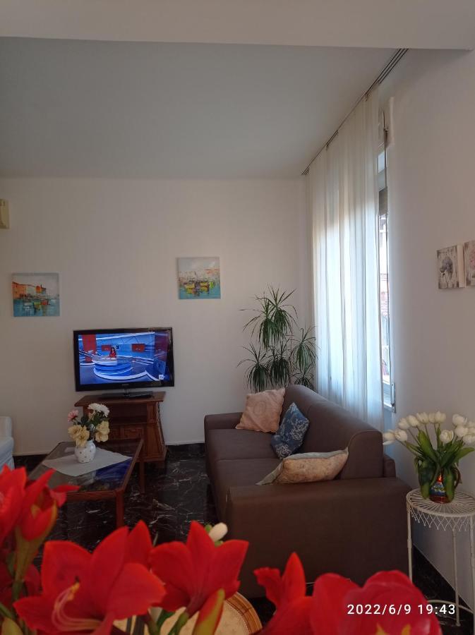 Apartament Down Town Emily La Spezia Zewnętrze zdjęcie